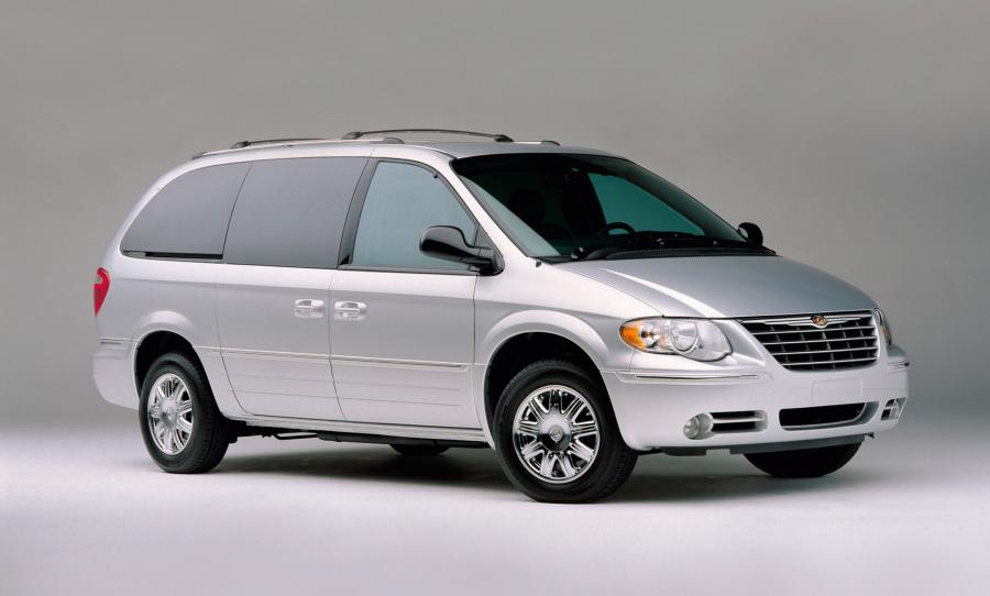  Chrysler Town & Country 2005 года  (фото 5 из 22)